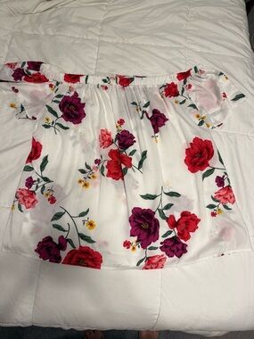 Old Navy White Off-Shoulder Floral Blouse with Red and Purple Blooms